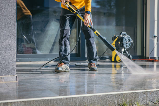Best Pool Deck Cleaning  in Teviston, CA